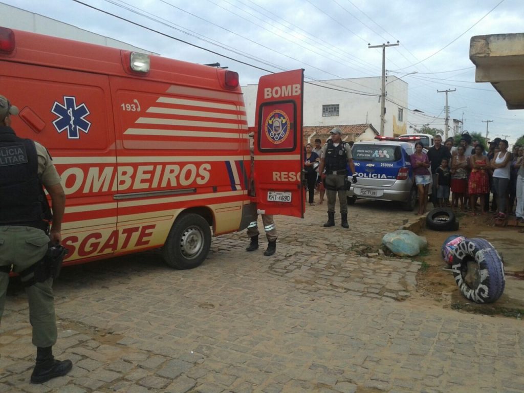 Médicos do HRFB de Ouricuri não confirmam morte de mulher baleada na cabeça em Araripina