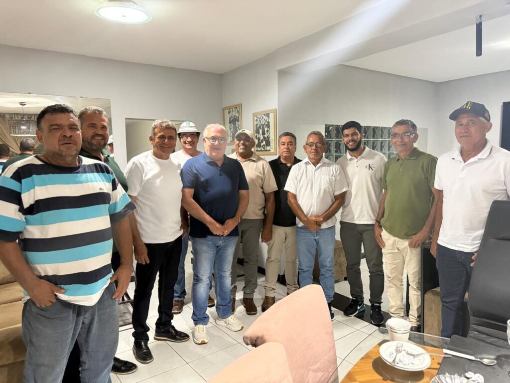 Deputado federal Augusto Coutinho se reúne com lideranças políticas de Bodocó