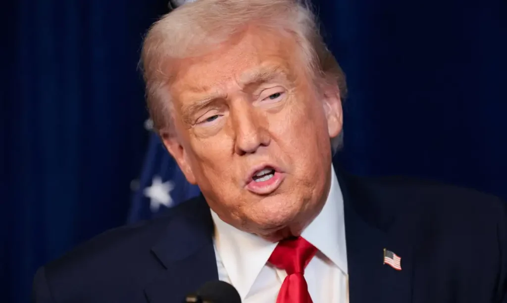 Trump assina decretos e restringe cidadania por nascimento