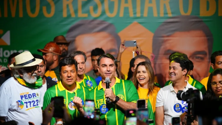 Aliados de Flávio Bolsonaro articulam carreatas e mobilização em Pernambuco no 2º turno