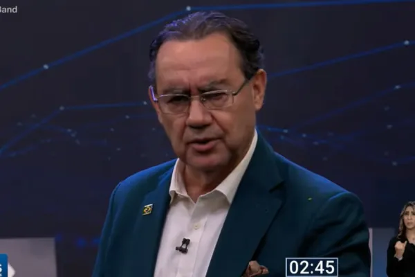 Augusto Cury diz que anunciará em breve apoio no segundo turno