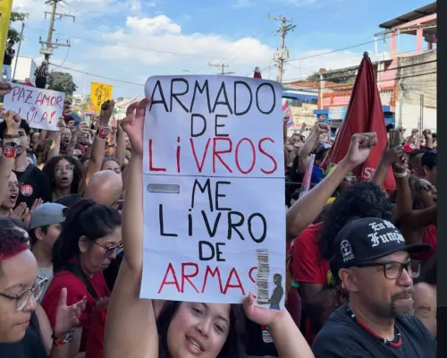 Estudantes ampliam mobilização política na reta final do segundo turno, aponta UNE