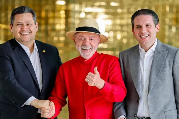 Lula se reúne com Hugo Motta e Davi Alcolumbre para discutir quarto mandato presidencial