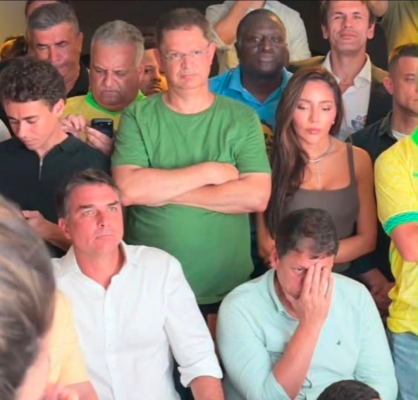 Os nove erros e fatos que determinaram a derrota de Flávio Bolsonaro