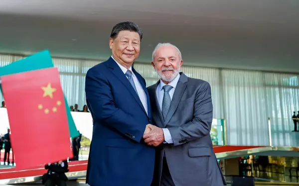 Xi Jinping parabeniza Lula pela reeleição e defende ampliação da parceria entre China e Brasil